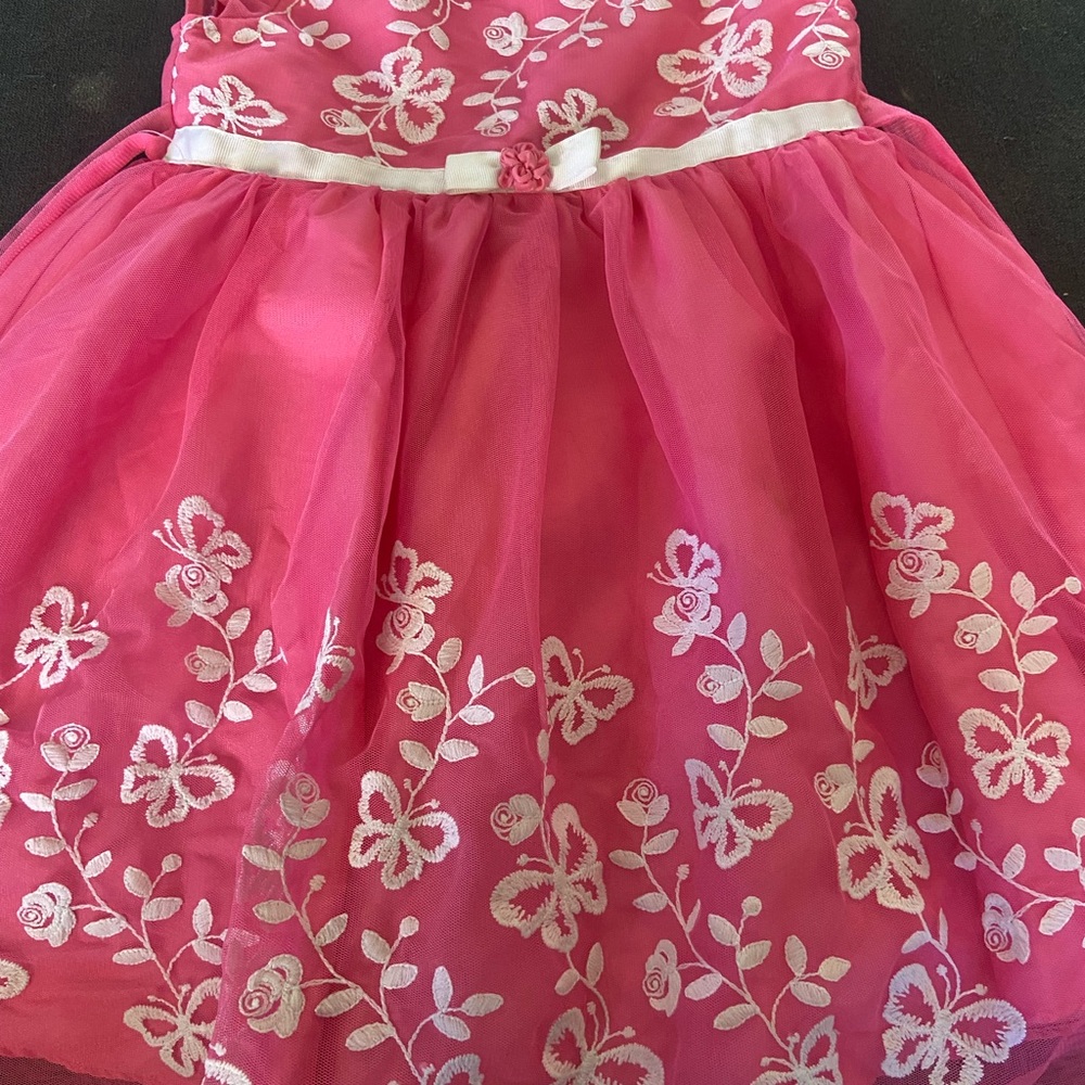 Super cute little girls dress